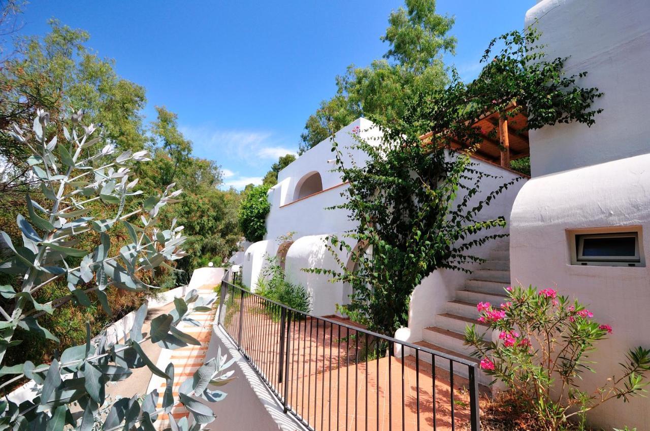 Arbatax Park Resort - Ville Del Parco Экстерьер фото